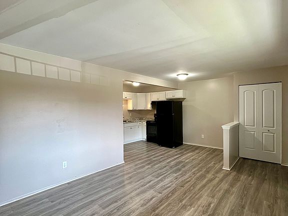 3rd image of 3414 13th St #3422
