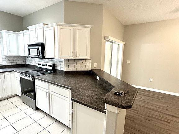 3rd image of 1124 Andrew Aviles Cir