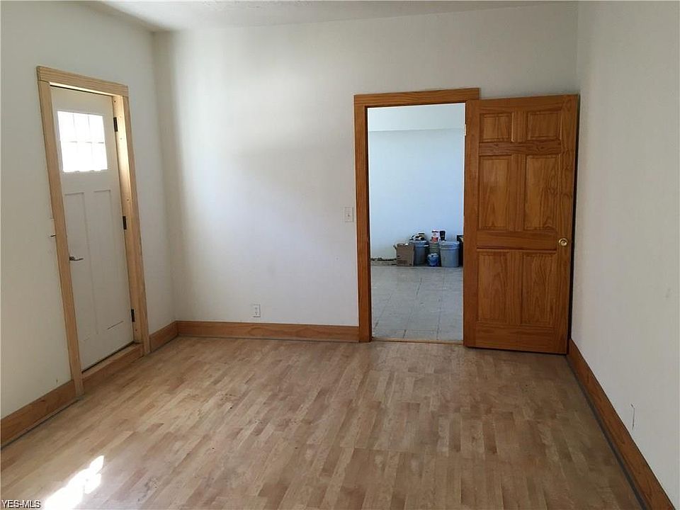2nd image of 5107 Detroit Ave