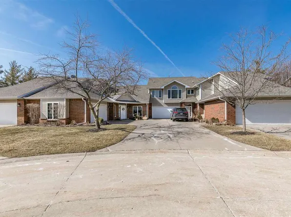 25 Pentire Cir, Iowa City, IA 52245