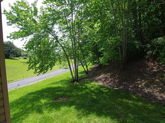 3rd image of 213 Violet Dr #A & B
