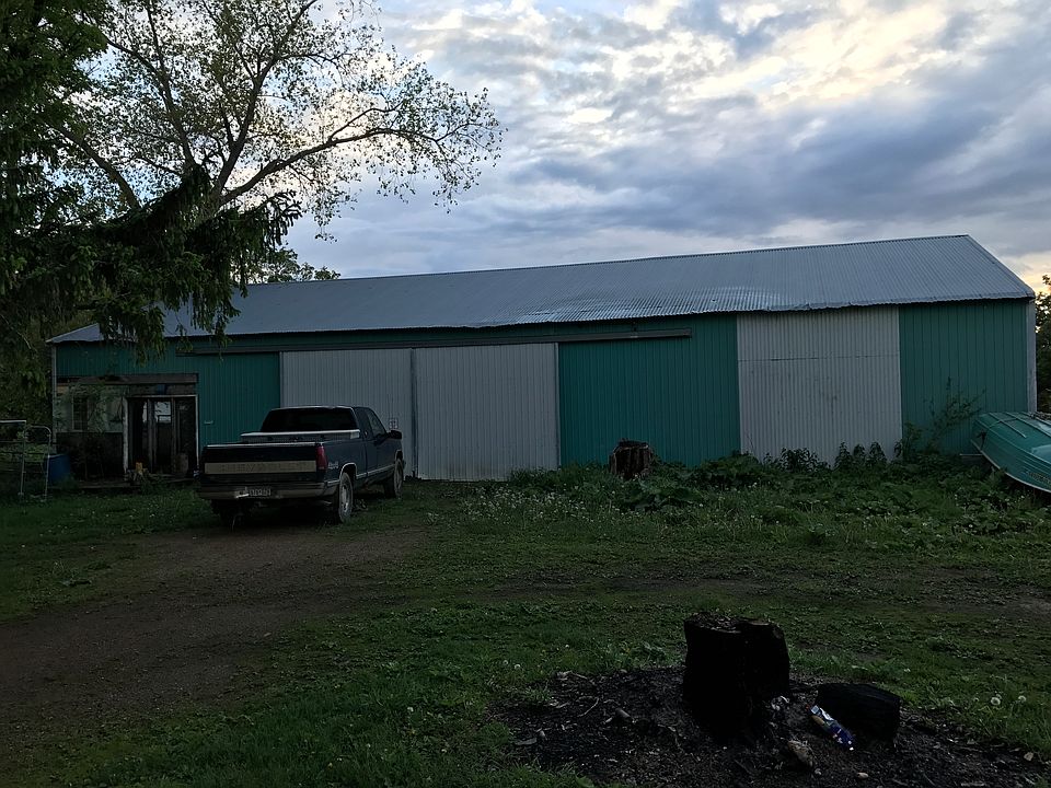 2nd image of 50298 360th St