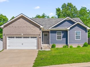 1136 Racker Dr, Clarksville, TN 37043