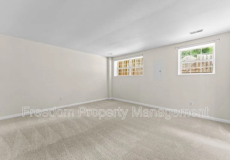 8644 Sanderling Dr — Photo 57