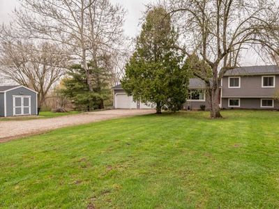 2513 Bowers Rd, Lapeer, MI, 48446