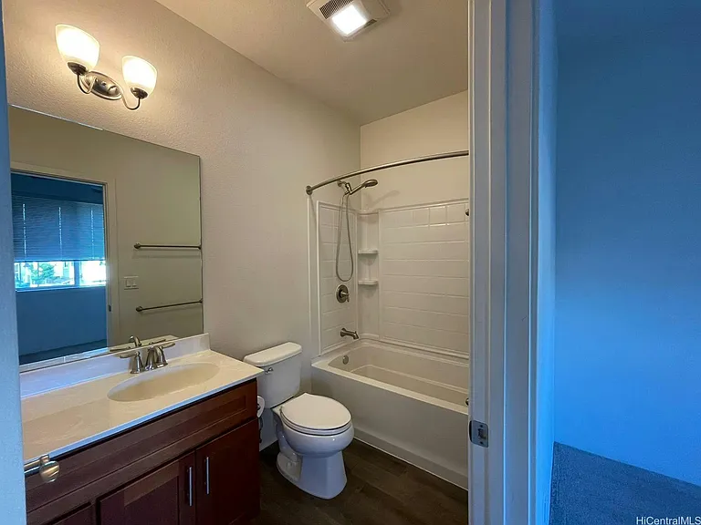724 Kakala St — Photo 23
