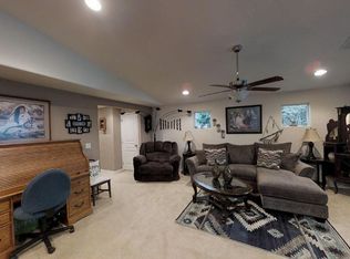 24961 Perkins Rd, Veneta, OR 97487