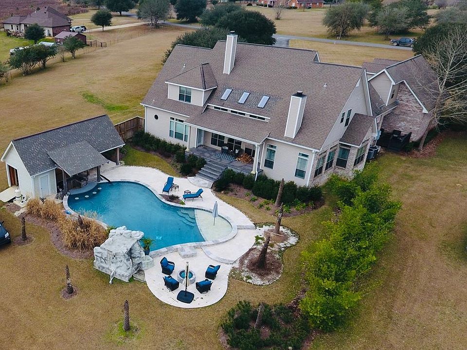 1st image of 98 Anastasia Dr