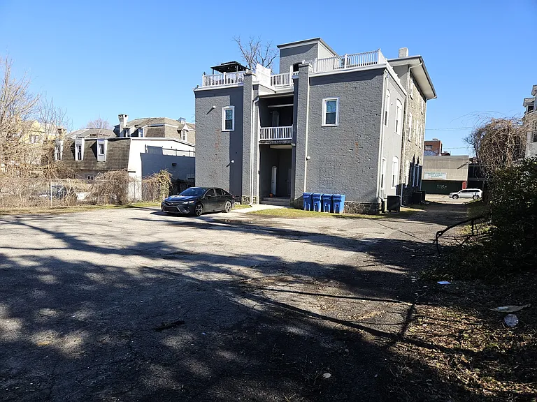 59 E High St #A — Photo 24