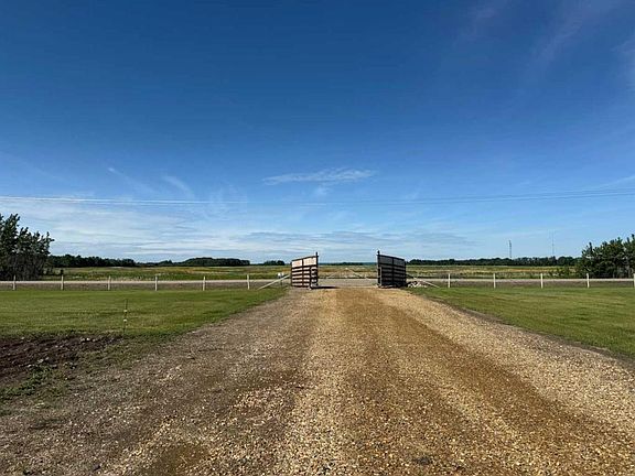 2nd image of 83477 S Fairgrounds Rd