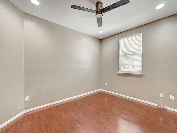 5th image of 4421 Desert Home Ave