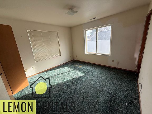 3rd image of 3610 McLean Dr