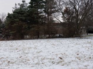 128 Columbia St NW, Poplar Grove, IL 61065