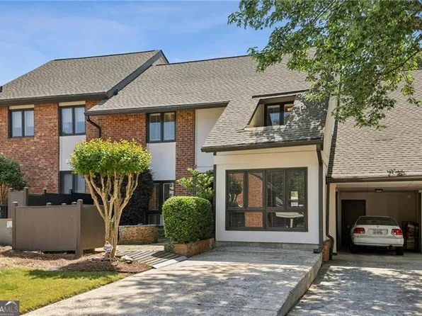 3226 Clairmont North NE, Atlanta, GA 30329