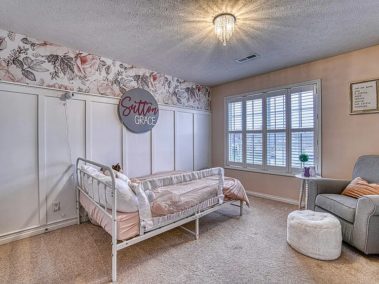 4880 Imperial Dr — Photo 42