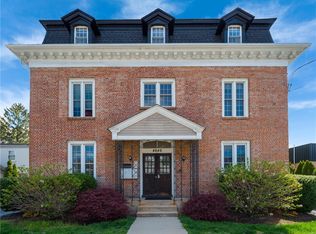 4646 Post Rd APT 4, Warwick, RI 02818