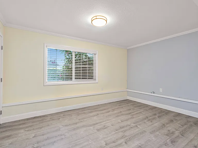 430 Monaco Ave — Photo 18