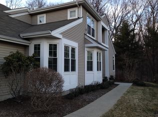 35 Ridgewood Dr, Randolph, NJ 07869