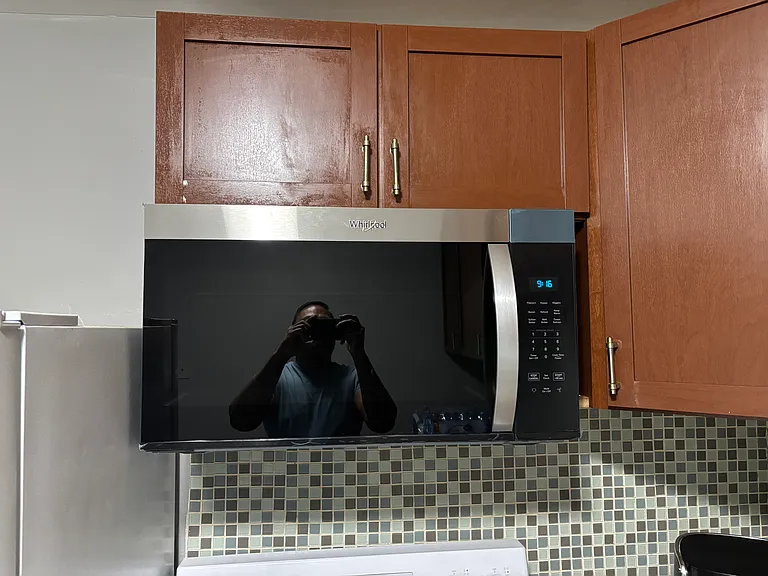 1929 N Green Ln N #2B — Photo 4