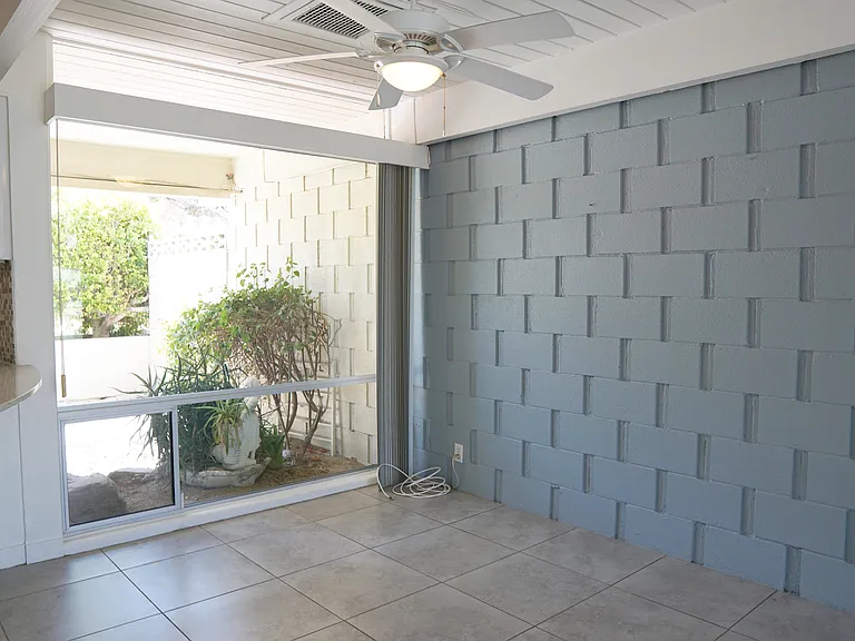471 Sandpiper St — Photo 6