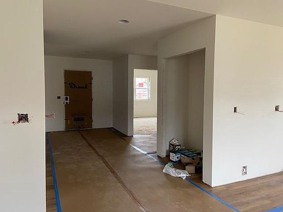 2nd image of 411 Roosevelt Street