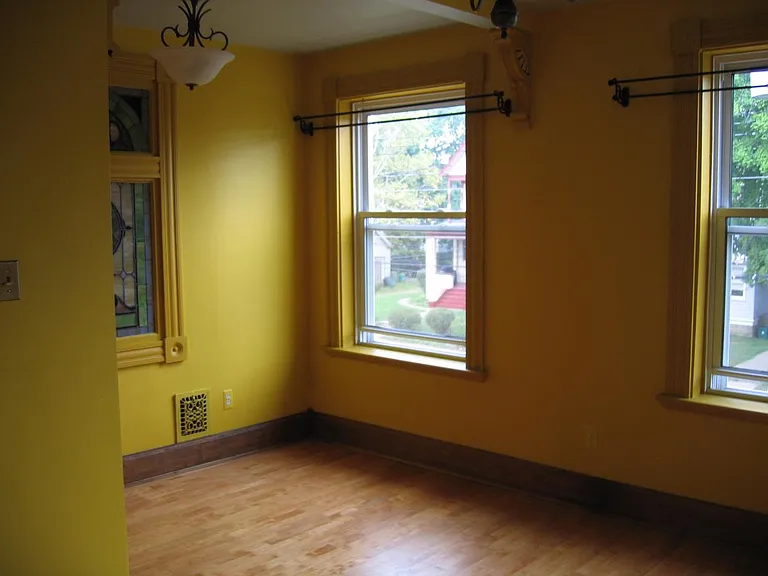 719 Savannah Ave #2 — Photo 11