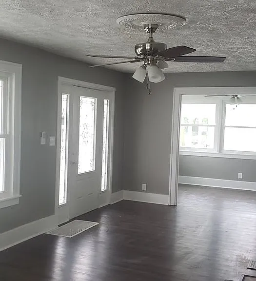 1029 S Buckeye St — Photo 3