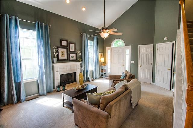 2nd image of 404 Cedar Forest Dr