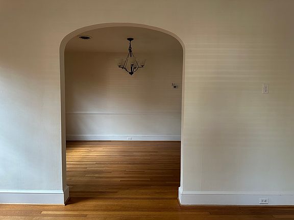 5th image of 4405 W Franklin St #2
