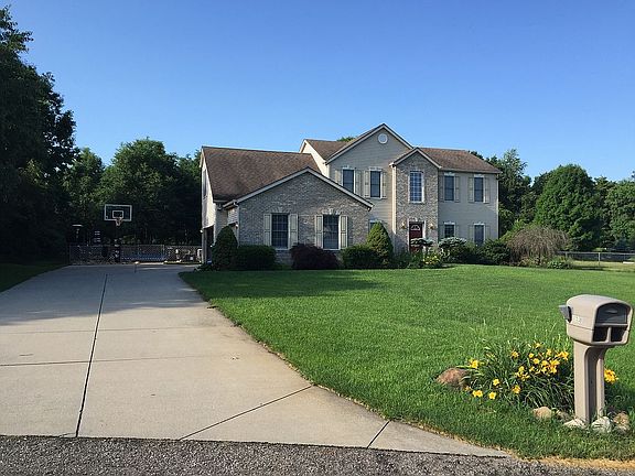 3rd image of 1536 Justice Ln