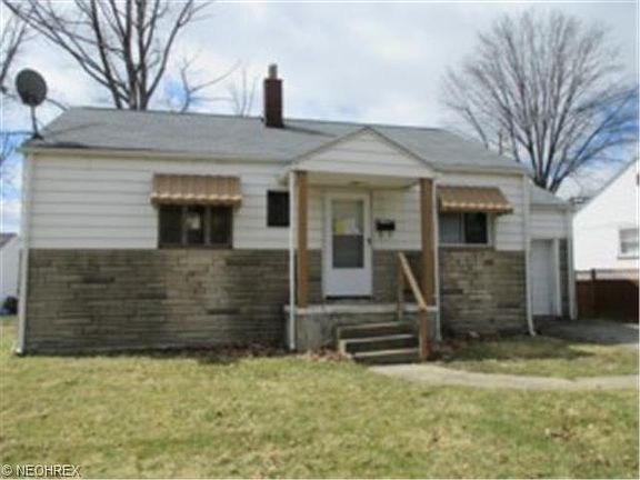 2nd image of 1915 Clermont Ave NE