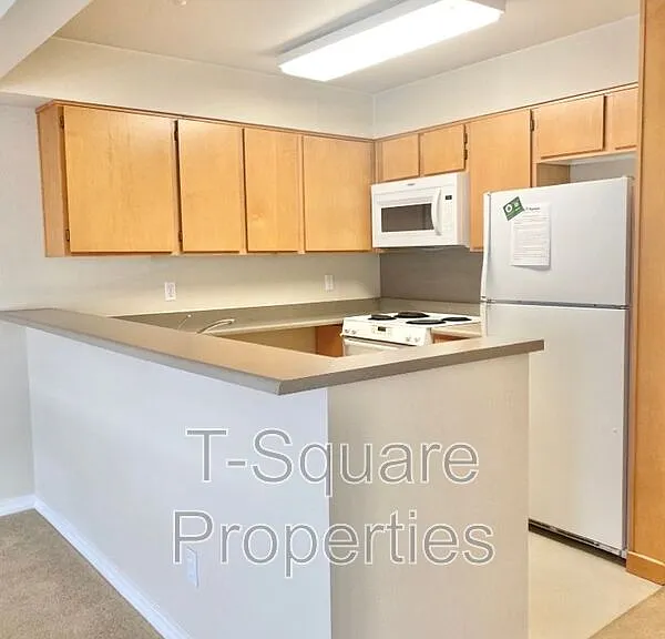 9525 NE 180th St #303 — Photo 7
