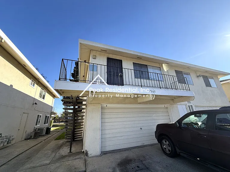 7368 Franklin Blvd #4 — Photo 4