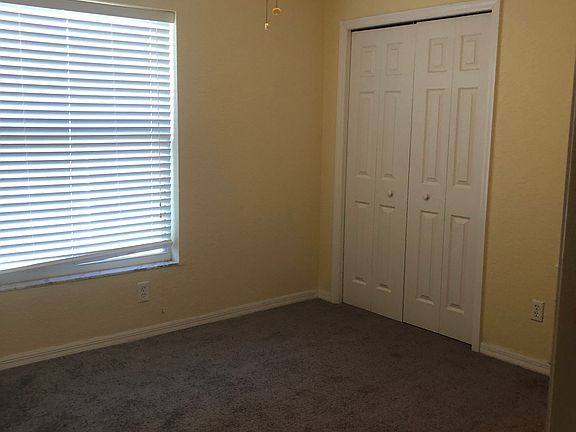 4th image of 1301 Robinson Dr N