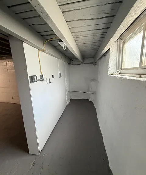 2309 S 22nd St — Photo 12