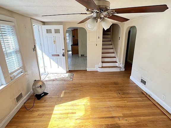 5th image of 2 Carpenter Rd