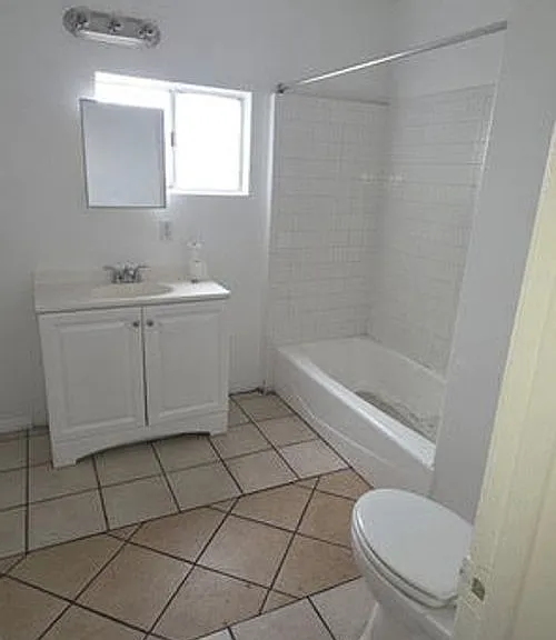 4914 Saint Elmo Dr — Photo 6
