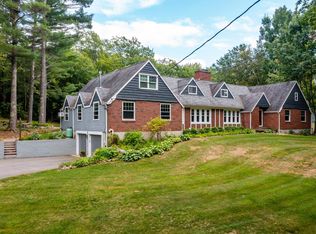 1 Canaan Rd, Tuftonboro, NH 03816