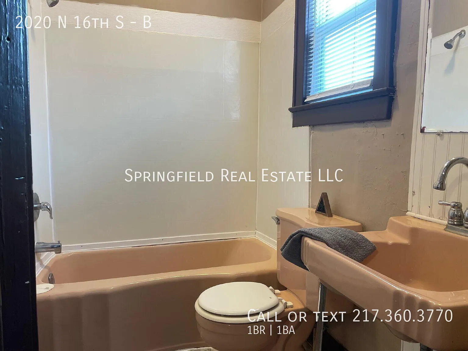 Stairway to Heaven Charming 1 Bedroom with Upstairs Retreat — Photo 4