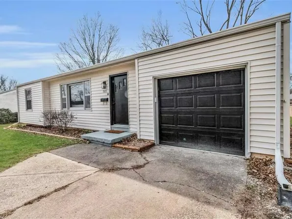 705 SW 17th St, Blue Springs, MO 64015