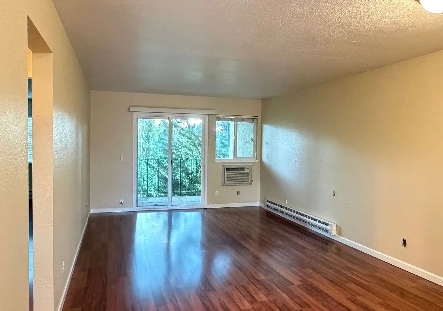 101 Glen Eyrie Avenue — Photo 3