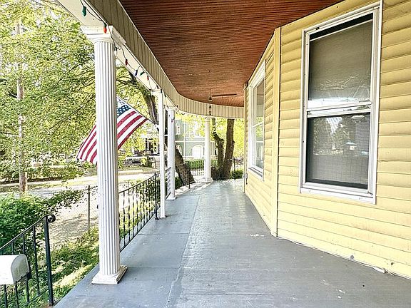 3rd image of 4 Indiana Street