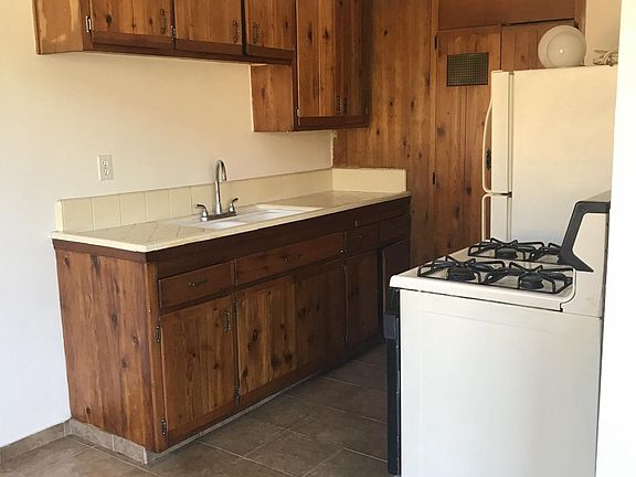 4th image of 4008 Van Dyke Ave APT C