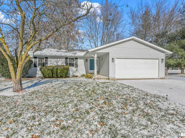 23442 Clemens Rd, Athens, IL 62613