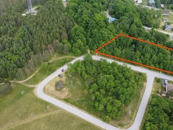 Broad Ave, Central City, PA 15926