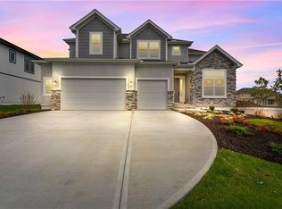 17657 Haskins St, Overland Park, KS 66013