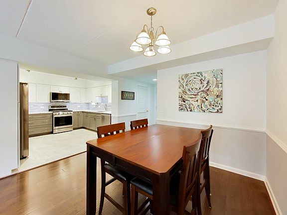 5th image of 655 Perrie Dr APT 307