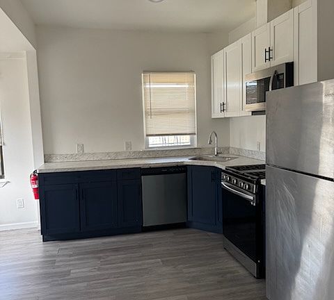 4th image of 59 Washington St #B