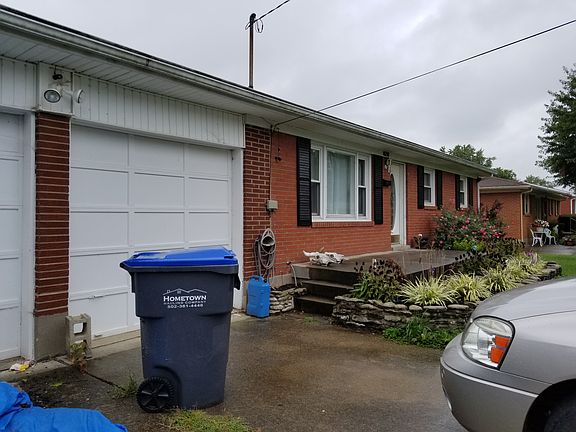 2nd image of 8216 Latania Dr