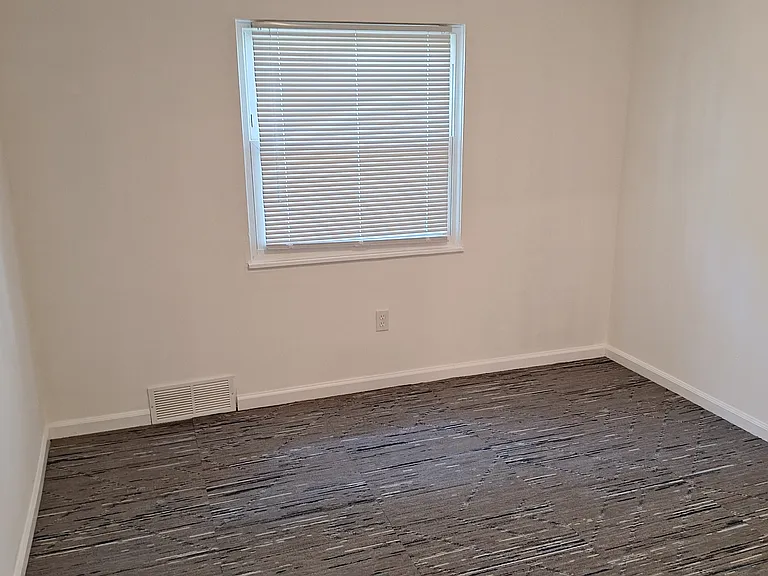 7120 Bond St — Photo 16